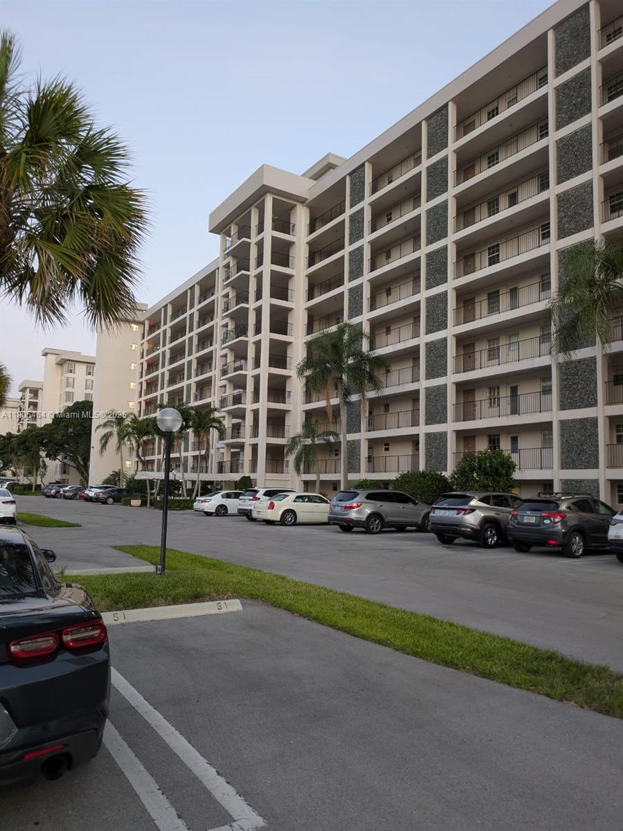 Rental Property at 3100 N Palm Aire Dr 104, Pompano Beach, Broward County, Florida - Bedrooms: 1 
Bathrooms: 2  - $1,900 MO.