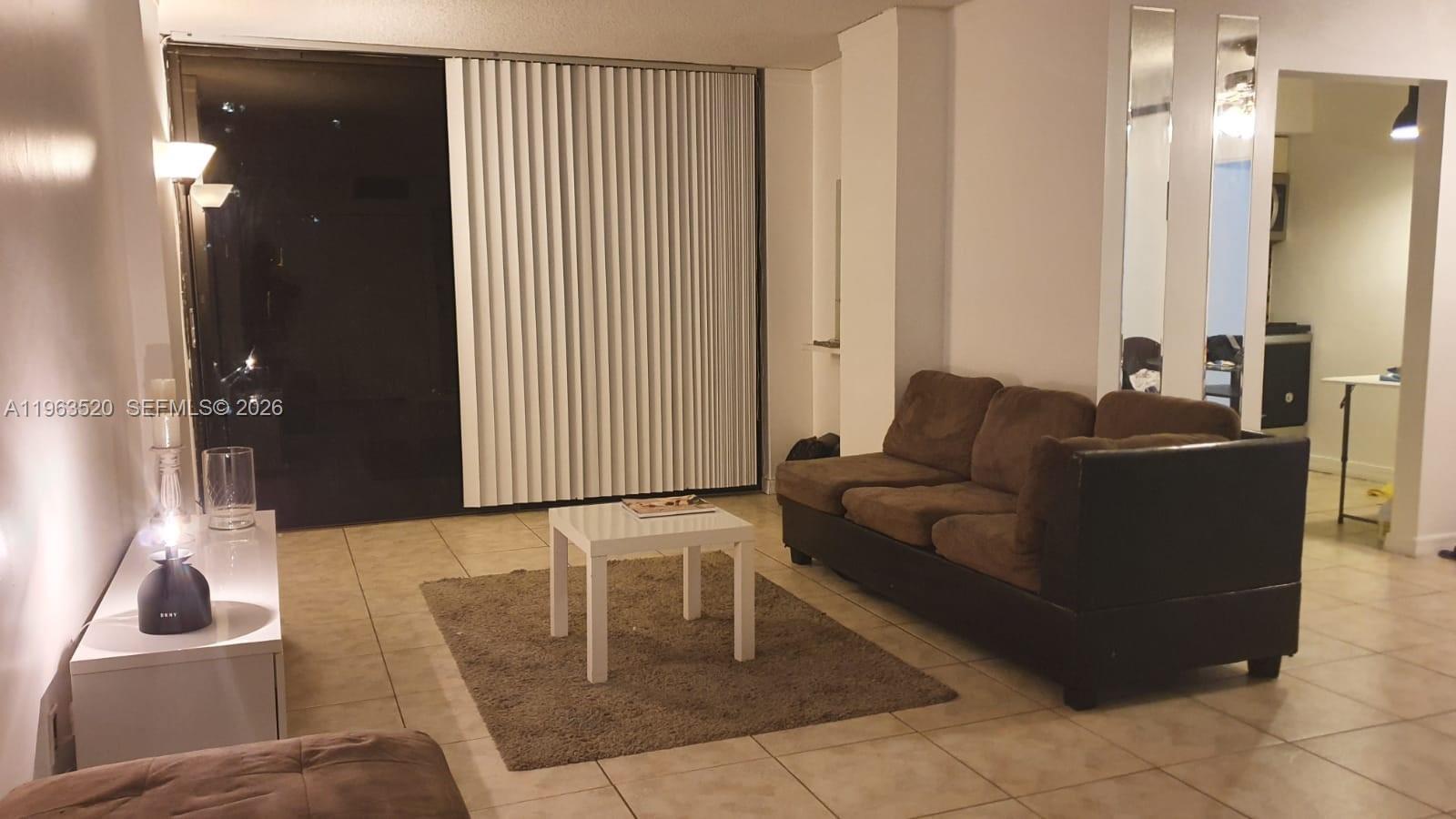 PLAZA OF AMERICAS CONDO P - Residential