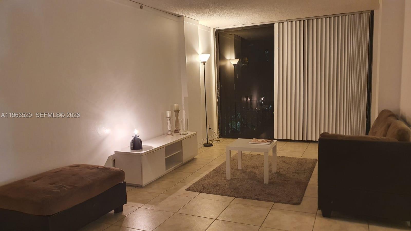 PLAZA OF AMERICAS CONDO P - Residential