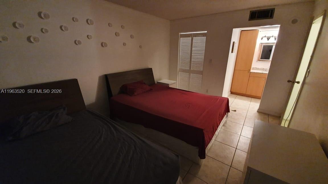 PLAZA OF AMERICAS CONDO P - Residential