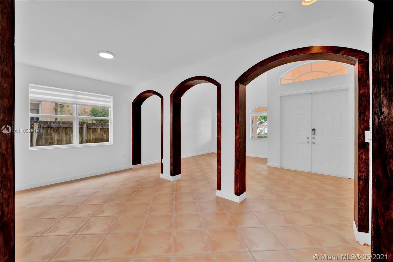 KENDALL COUNTRY ESTATES - Residential