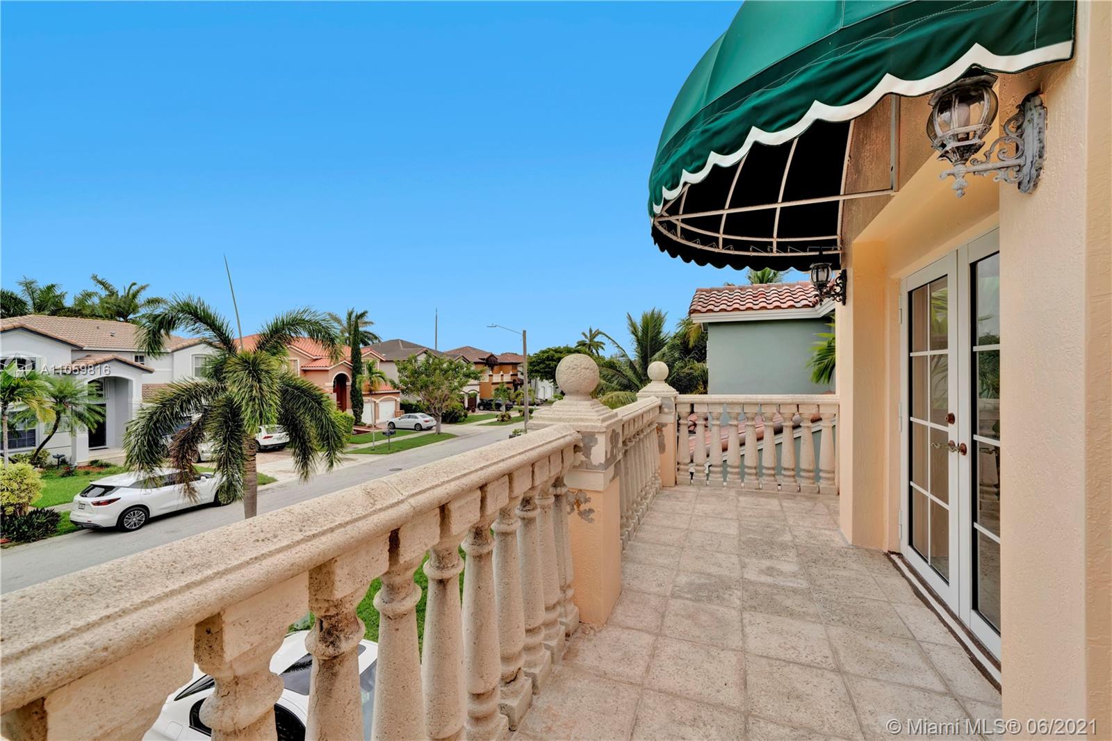 KENDALL COUNTRY ESTATES - Residential