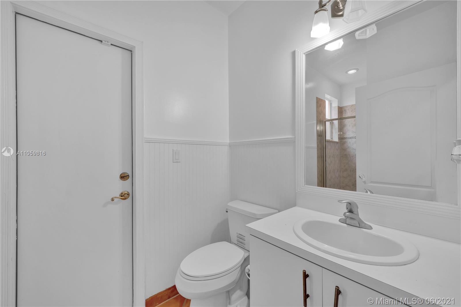 KENDALL COUNTRY ESTATES - Residential