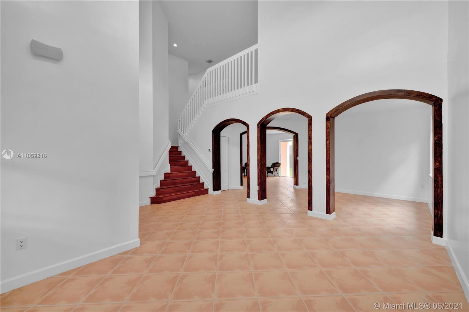 KENDALL COUNTRY ESTATES - Residential