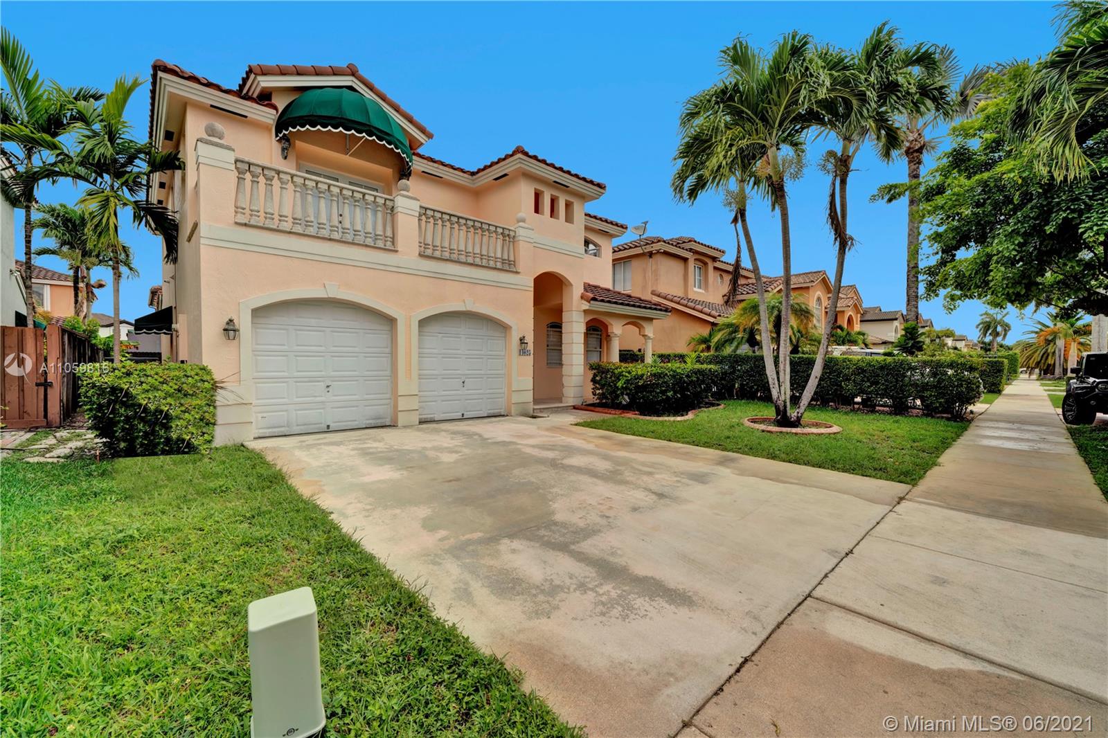 KENDALL COUNTRY ESTATES - Residential