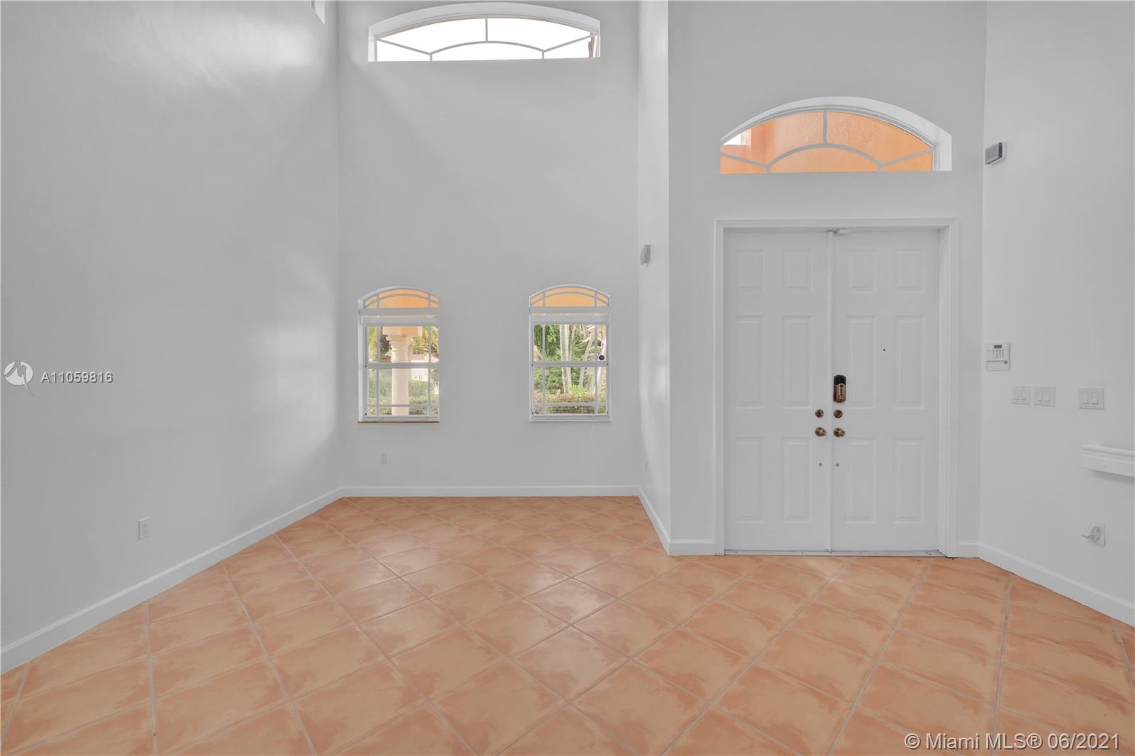 KENDALL COUNTRY ESTATES - Residential