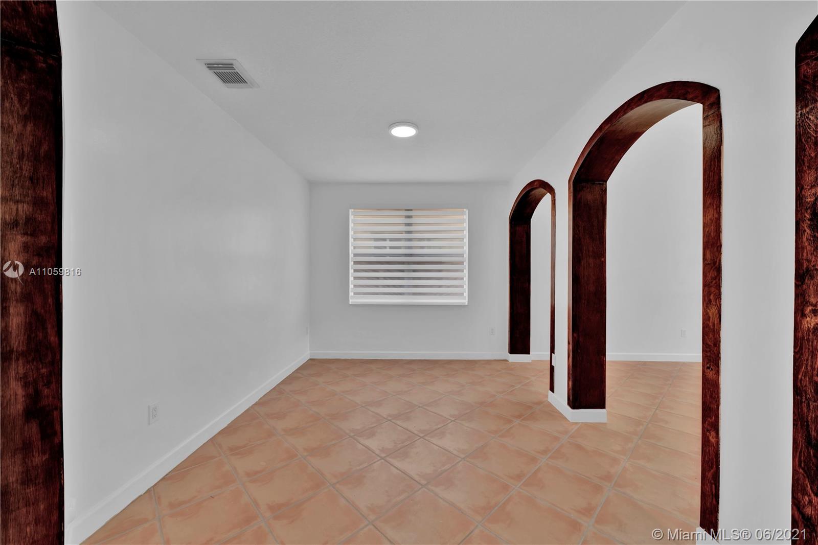 KENDALL COUNTRY ESTATES - Residential