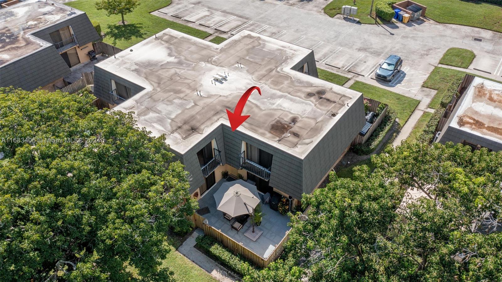 VILLAGE OF SANDALWOOD LAK - Residential