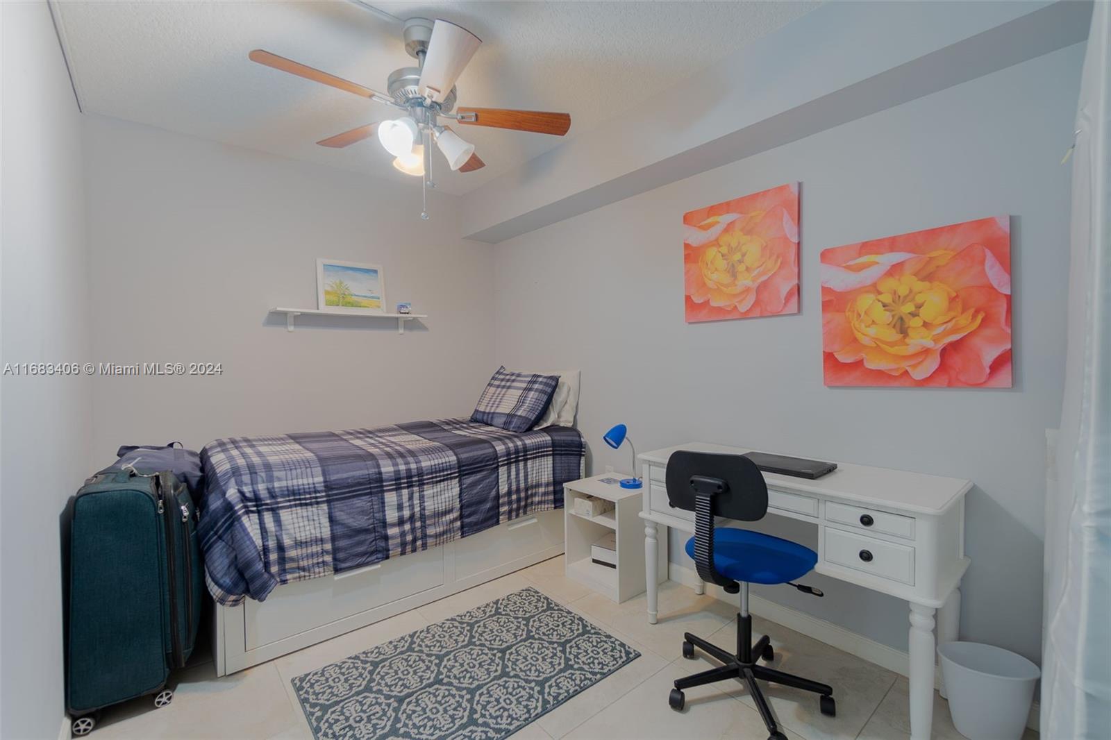 VILLAGE OF SANDALWOOD LAK - Residential