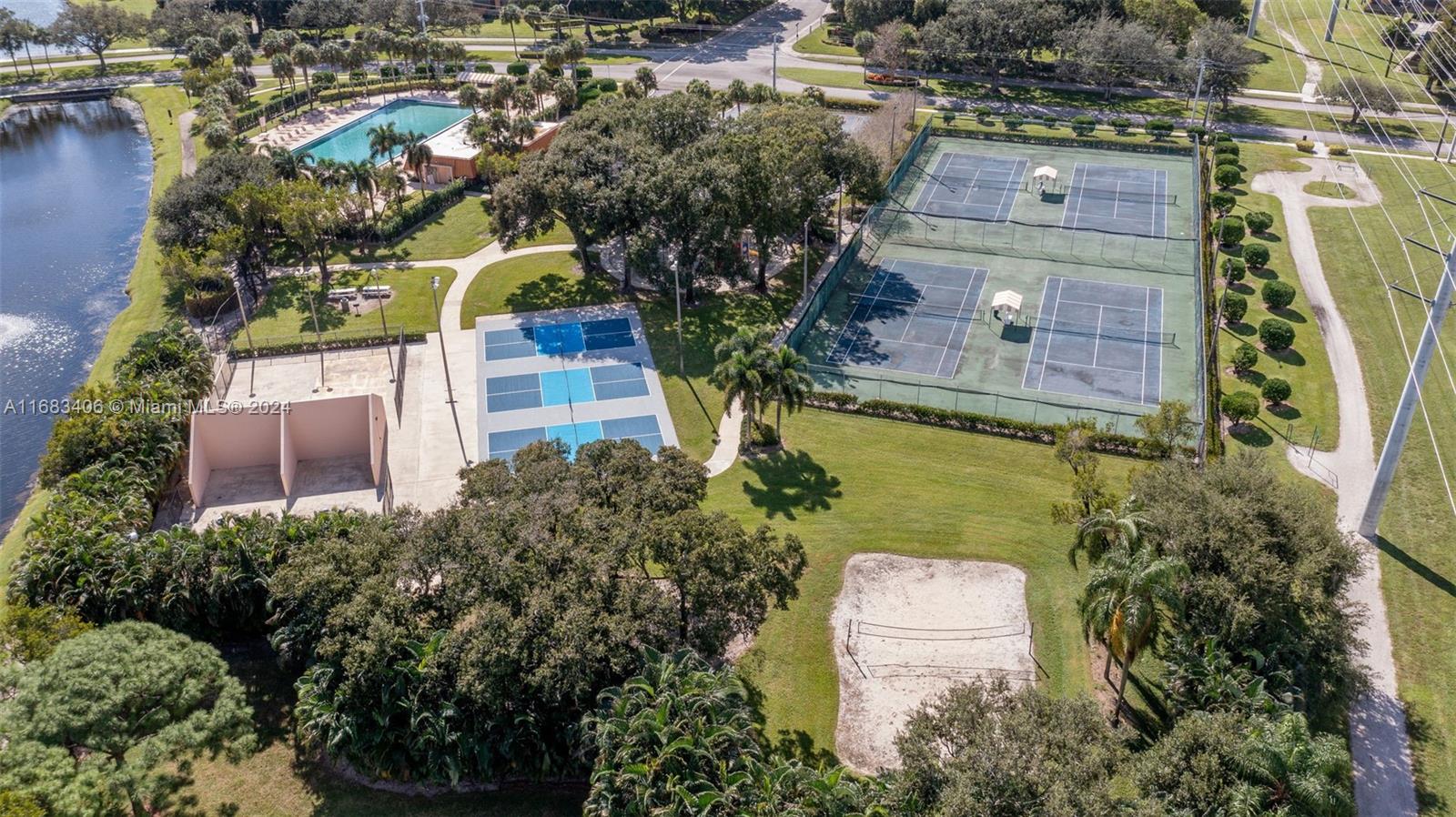 VILLAGE OF SANDALWOOD LAK - Residential