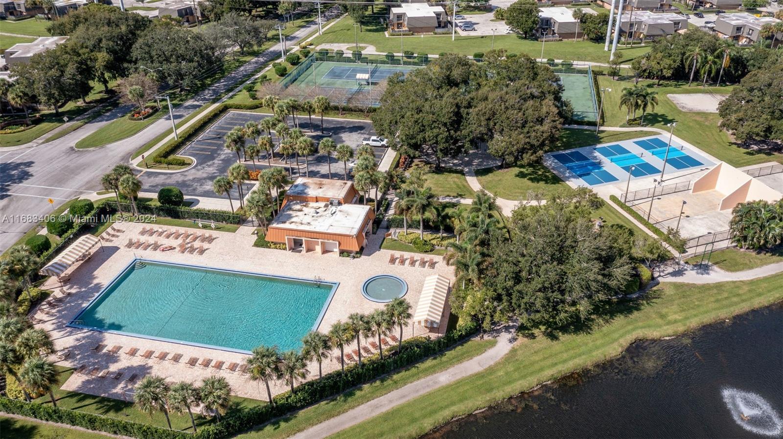 VILLAGE OF SANDALWOOD LAK - Residential