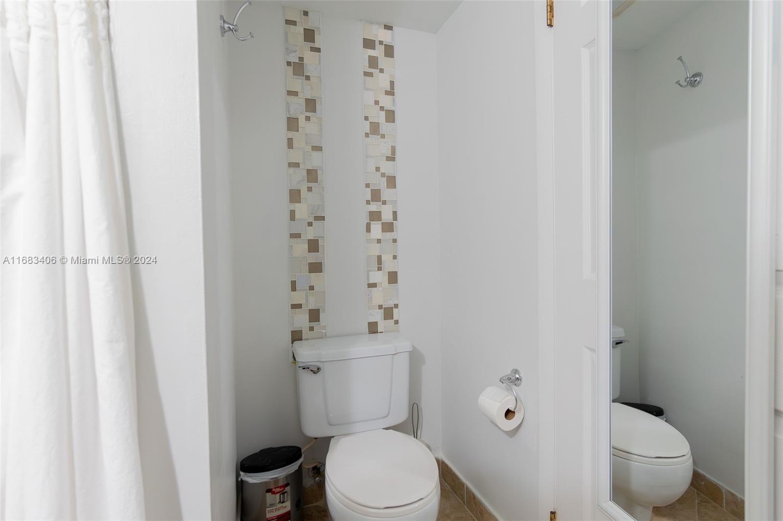 VILLAGE OF SANDALWOOD LAK - Residential