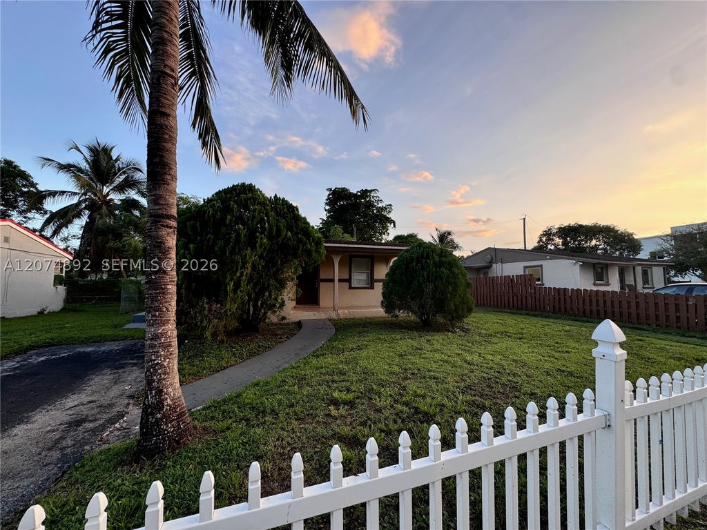 Photo of 3040 NW 7th St, Pompano Beach, FL 33069 (MLS # A12074892)