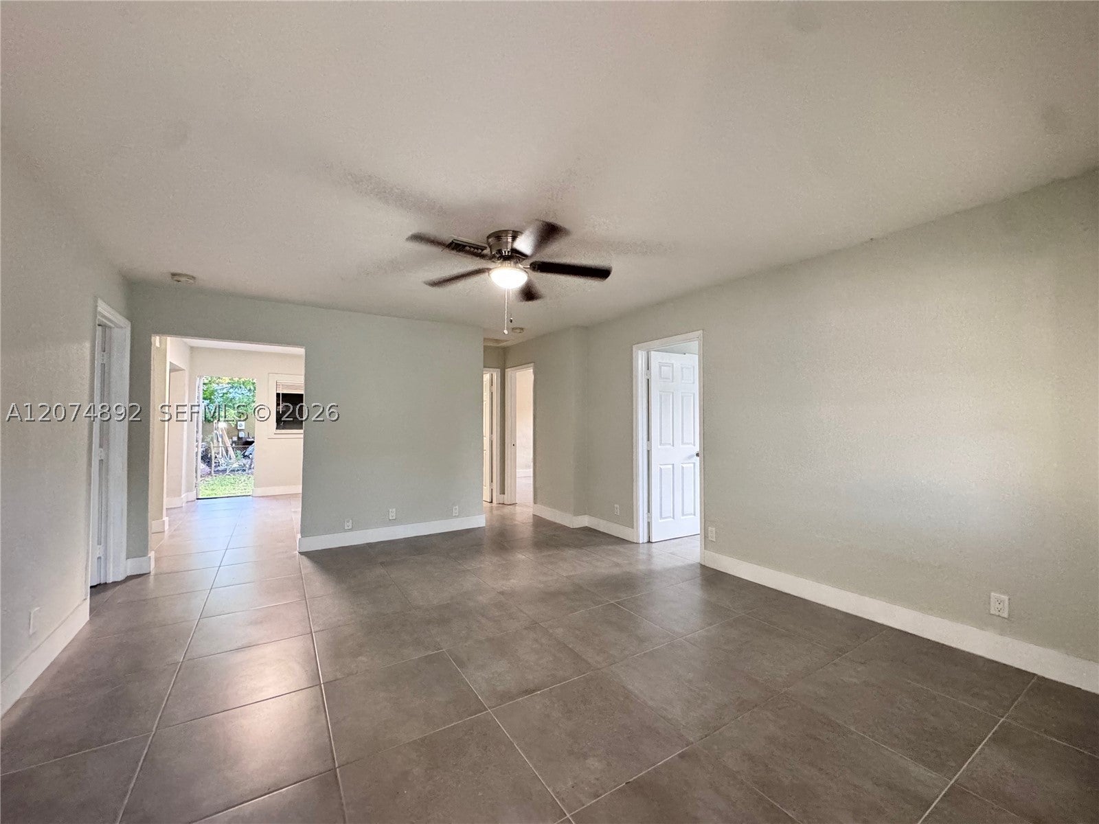 3040 NW 7th St