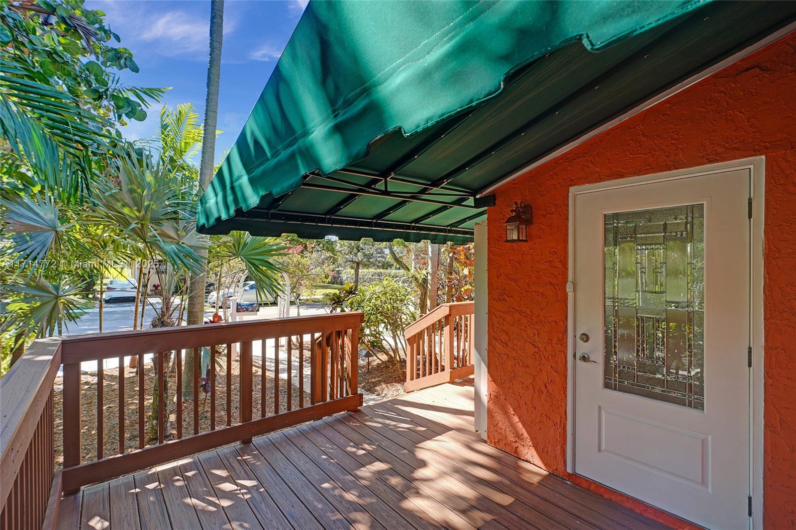 HOLLYWOOD - Residential