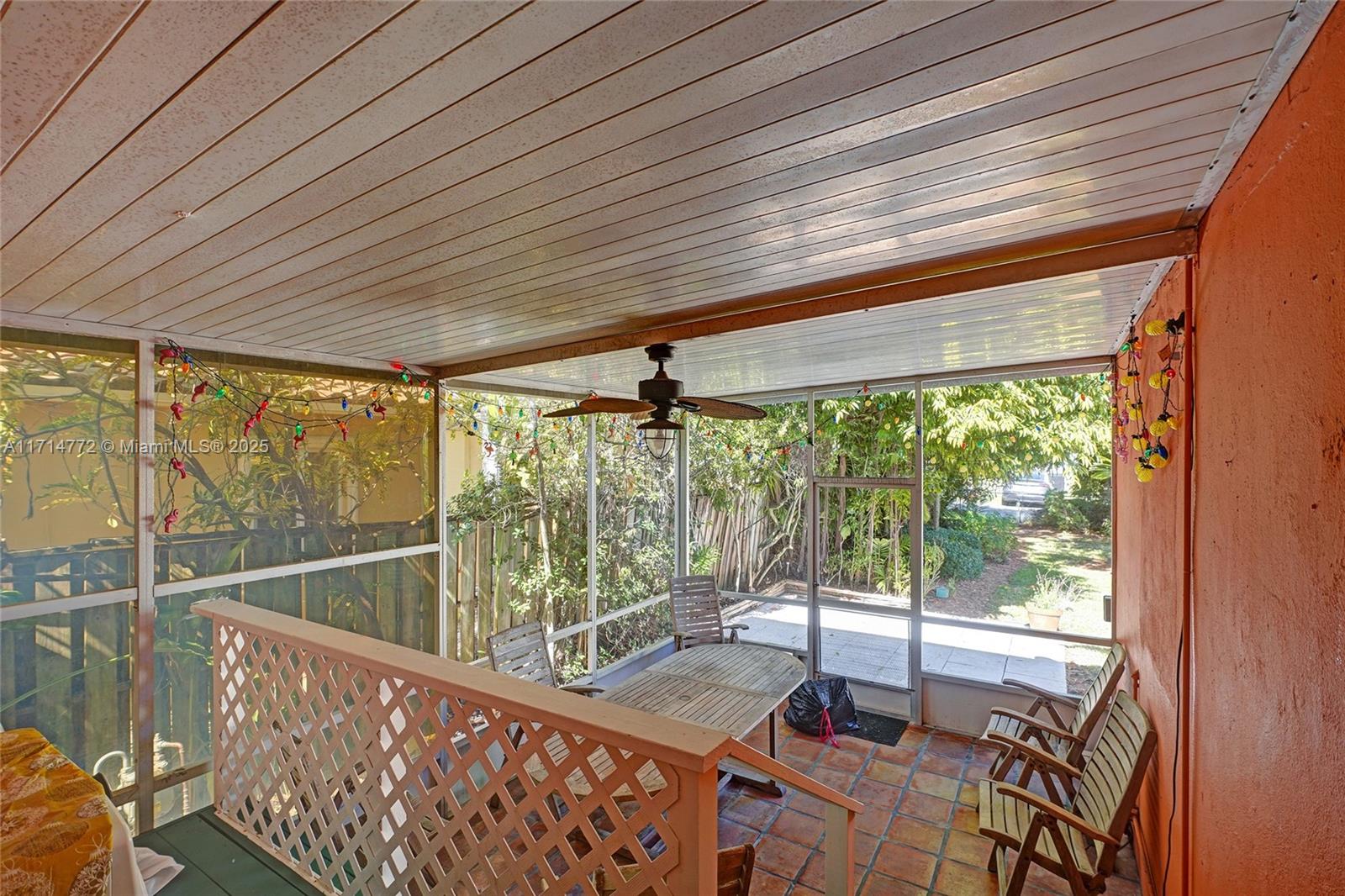 HOLLYWOOD - Residential