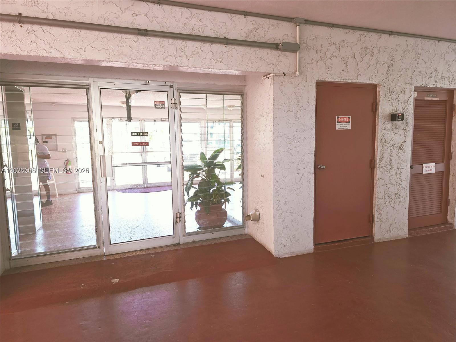 RUBY CONDO at oakland est - Residential