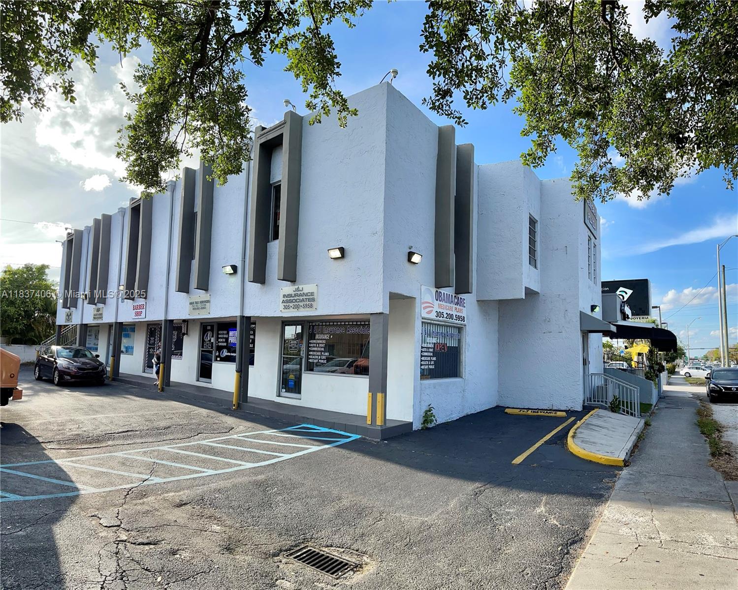 Shopping Center FOR SALE !!! this commercial building is located in a place where there is a lot of traffic and surrounded by stores like Cvs, Pollo Tropical, Wendys, etc. At the moment of this sale, building will have passed 40 Year Re-Certification that states that building is in good condition.
9 offices in the second floor, plus 5 store fronts, 14 units in total. Cap Rate aprox 4%, .Monthly rents can be increased. Building to hold to appreciate in value, 5 minutes from Miami International Airport.
Excellent Opportunity.