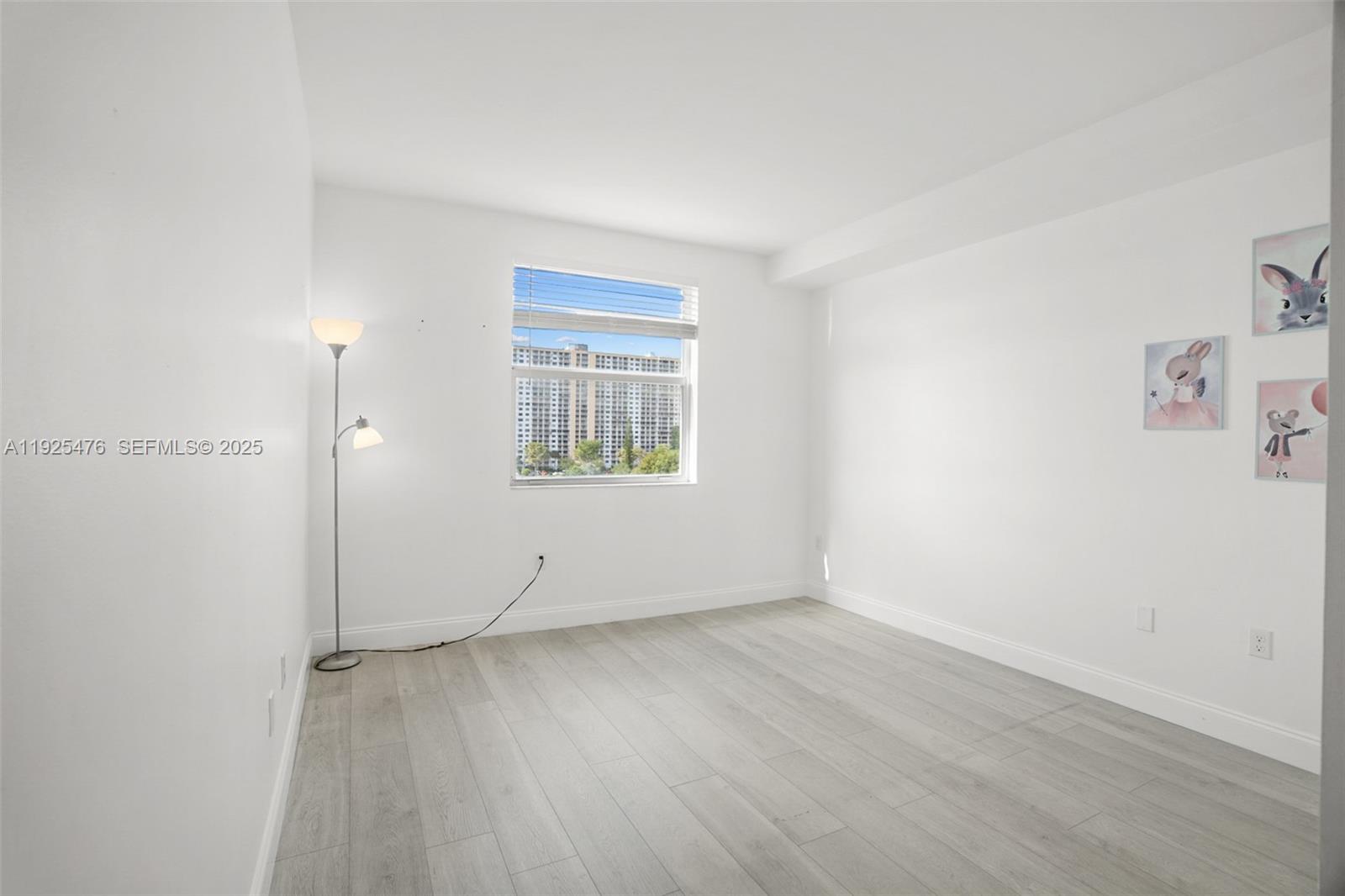 PORTO BELLAGIO CONDO - Residential