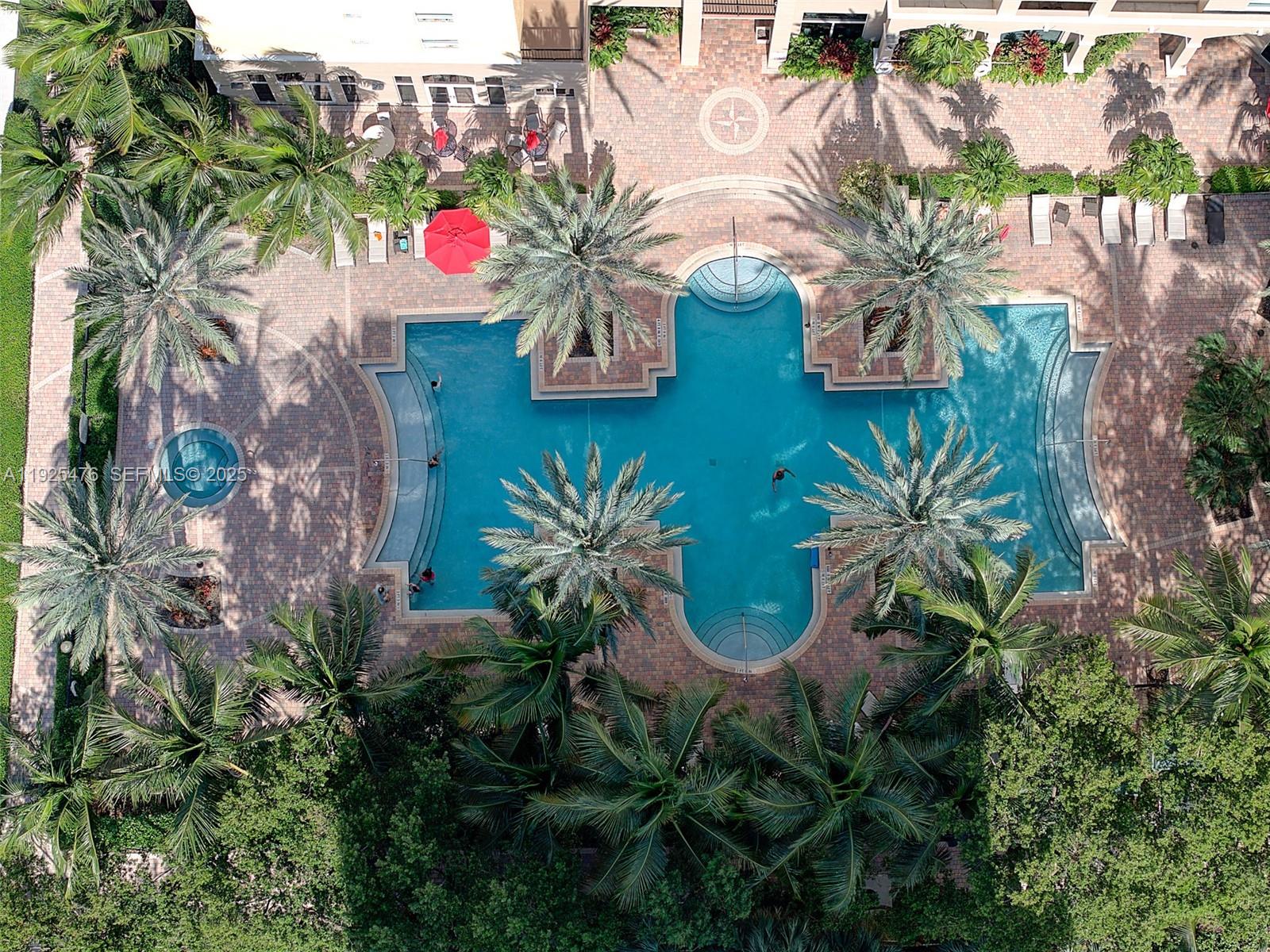 PORTO BELLAGIO CONDO - Residential