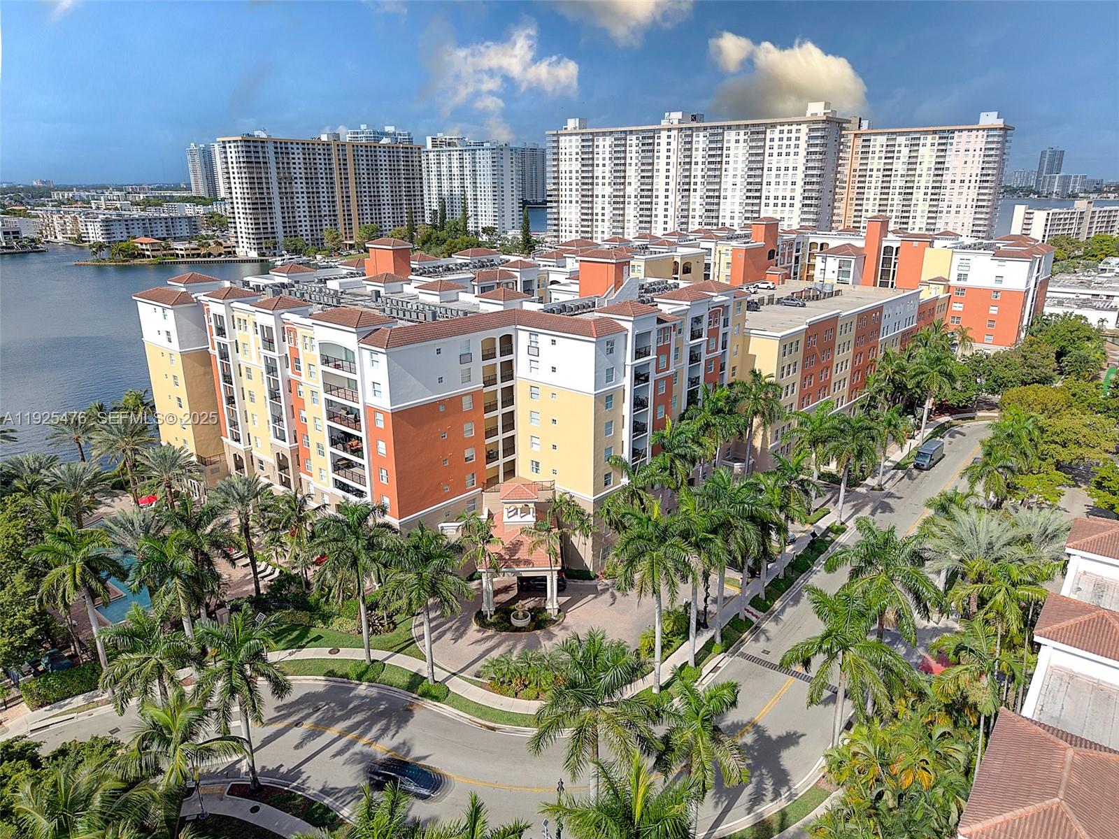 PORTO BELLAGIO CONDO - Residential