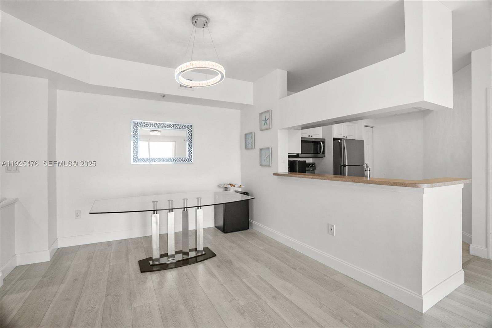 PORTO BELLAGIO CONDO - Residential