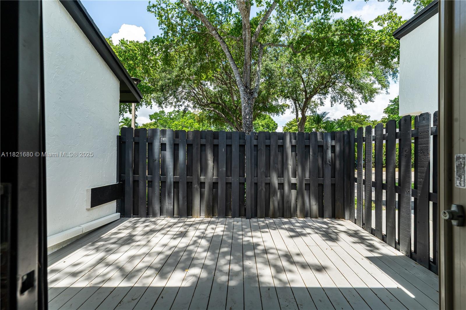 VILLAS AT BONAVENTURE IN - Residential
