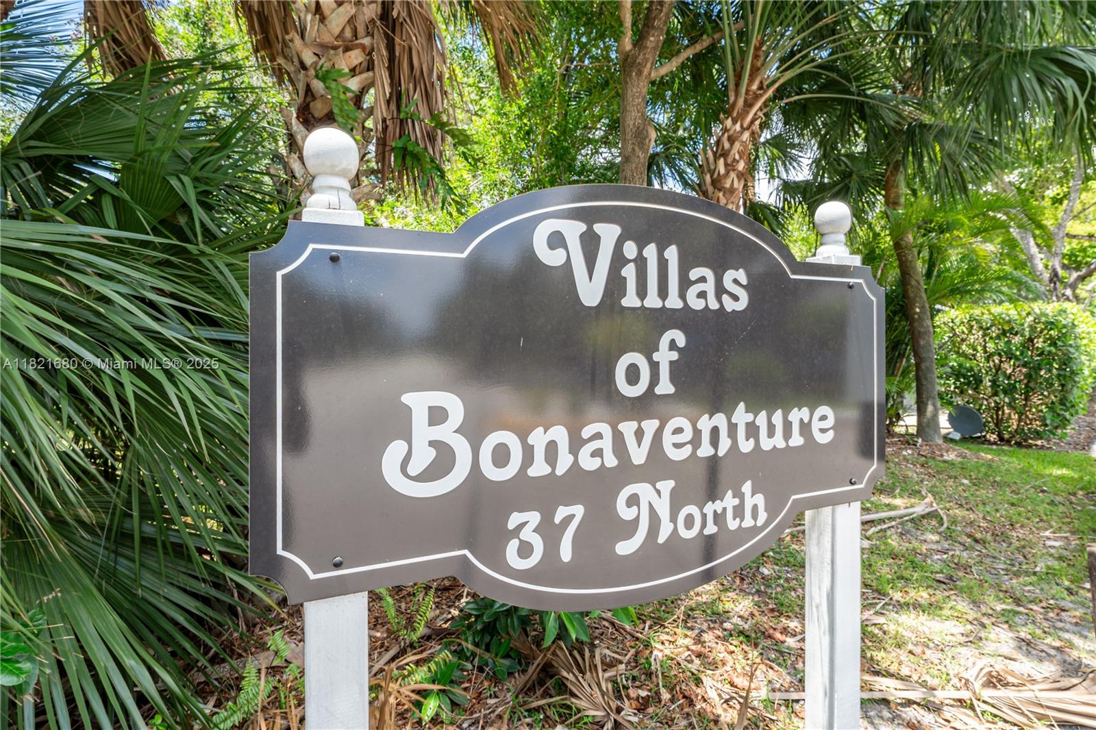 VILLAS AT BONAVENTURE IN - Residential