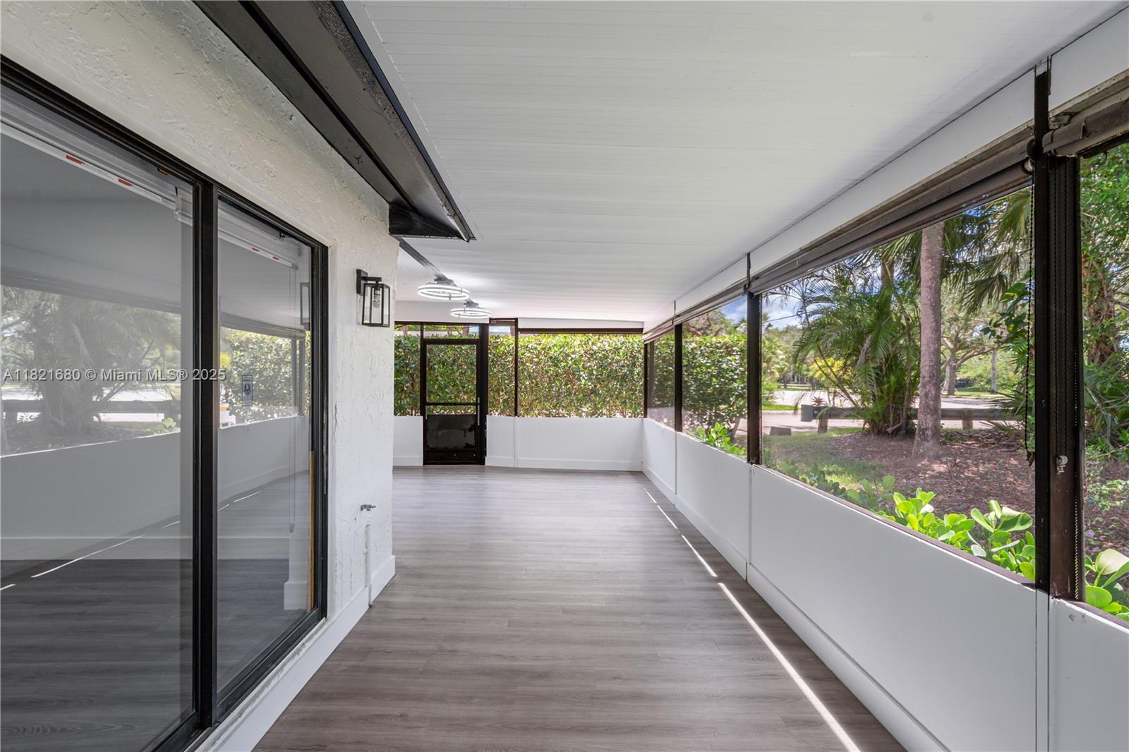VILLAS AT BONAVENTURE IN - Residential