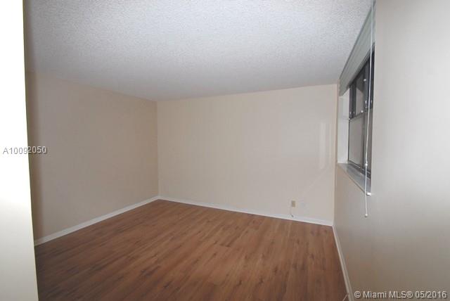 GLENS COND - Residential Lease