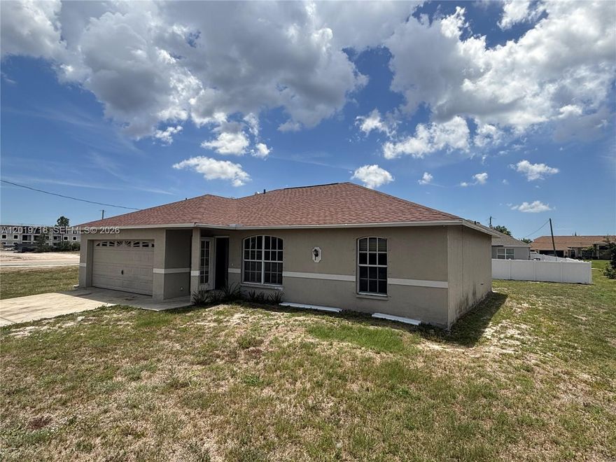 Excellent Investment property, located next to Pine island Rd, surrounded by properties with higher sale price, this property has a brand new roof and is in need of some repairs and cosmetic work, call listing agent for more detail.