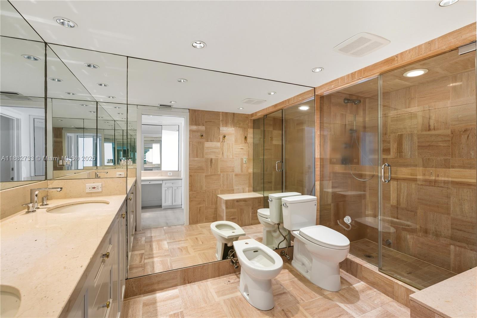 KEY BISCAYNE COMMODORE CL - Residential Lease