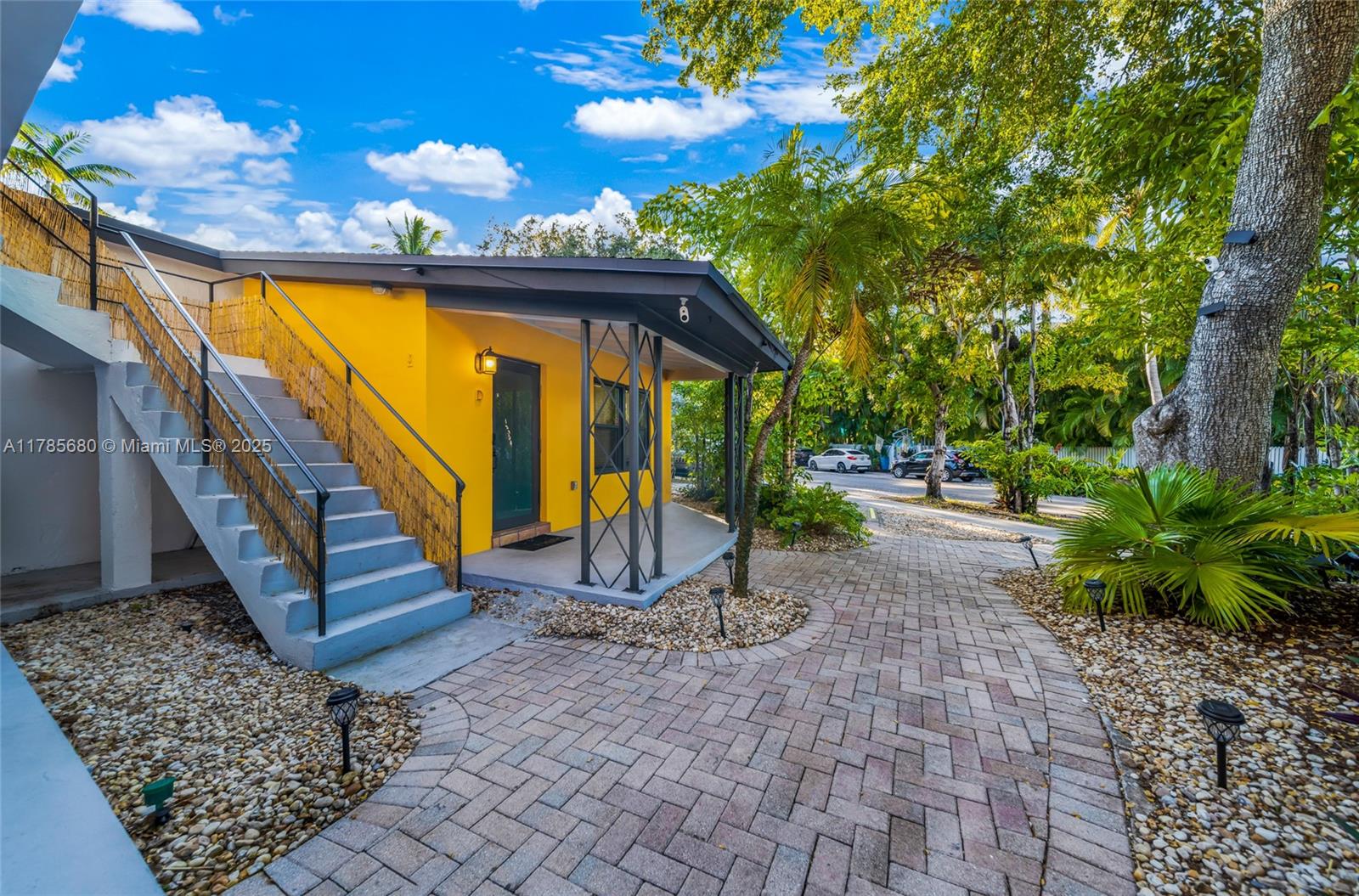 VICTORIA PARK CORR AMEN P - Residential Lease