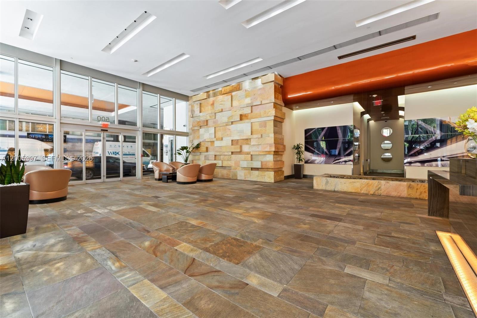 500 Brickell Ave 1405