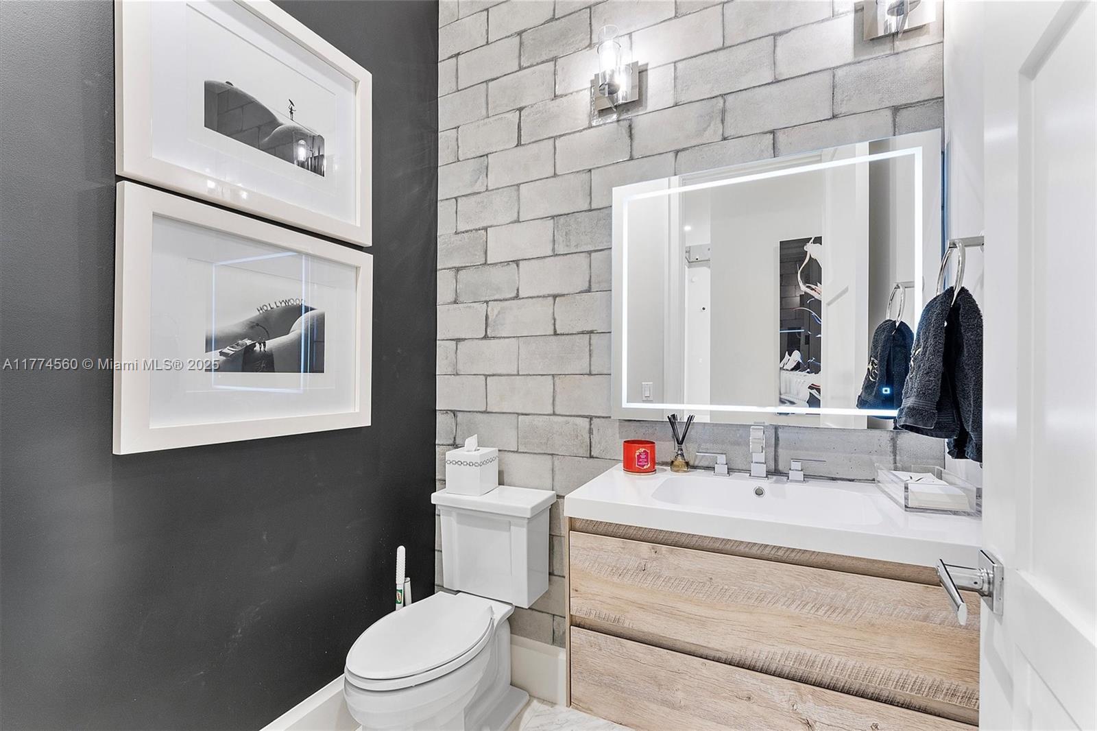 OAKS AT BOCA RATON 4 - Residential