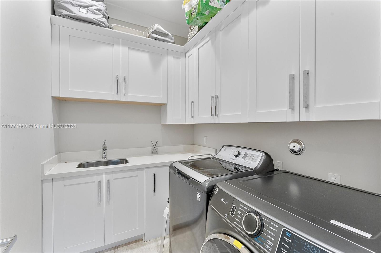 OAKS AT BOCA RATON 4 - Residential