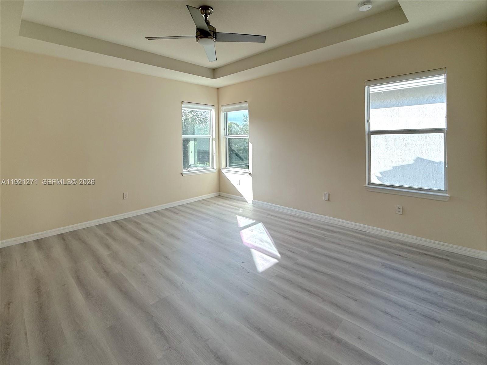 HILLCREST COUNTRY CLUB NO - Residential