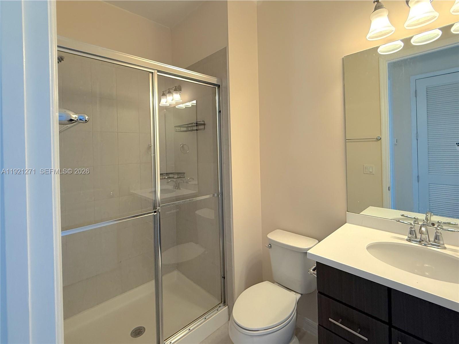 HILLCREST COUNTRY CLUB NO - Residential