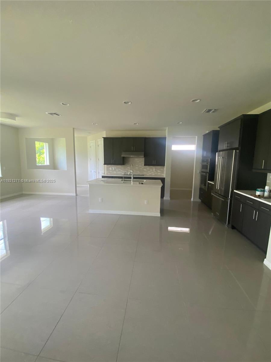 HILLCREST COUNTRY CLUB NO - Residential