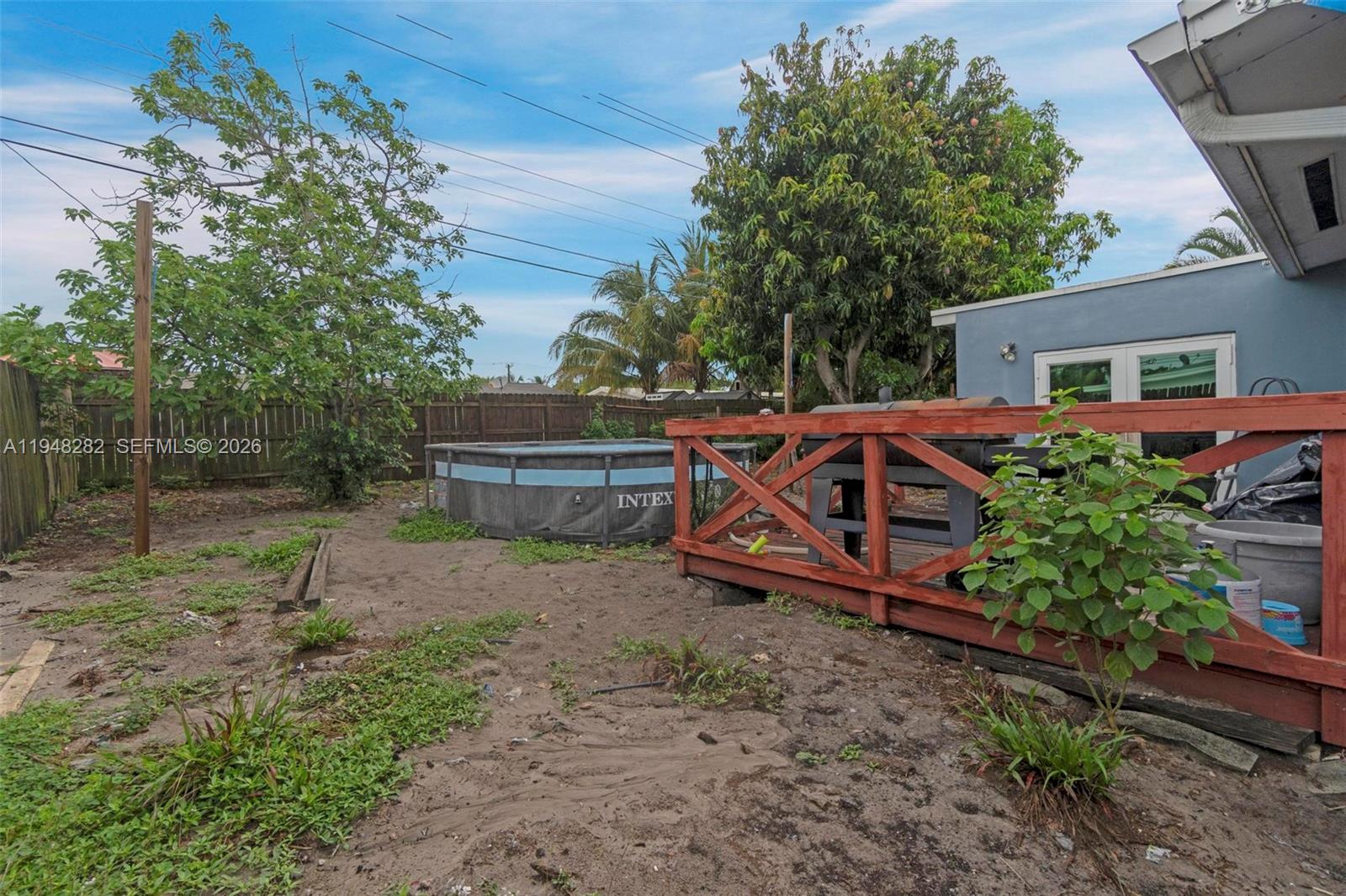 SHOREWOOD - Residential