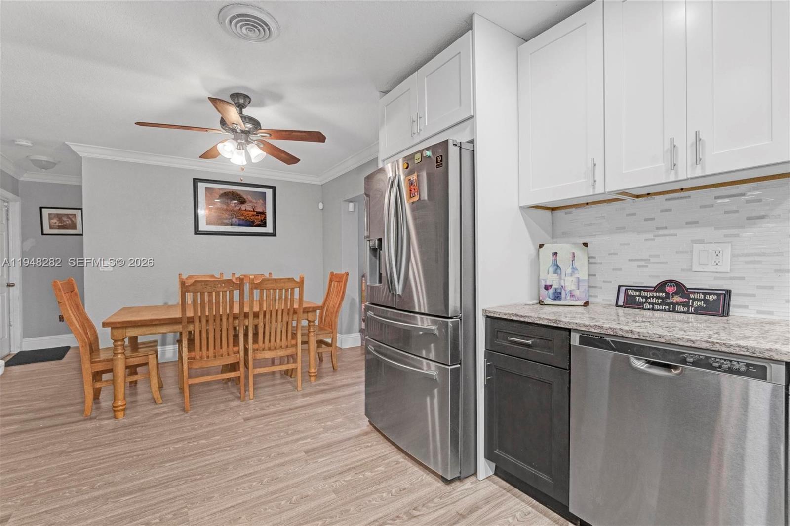 SHOREWOOD - Residential