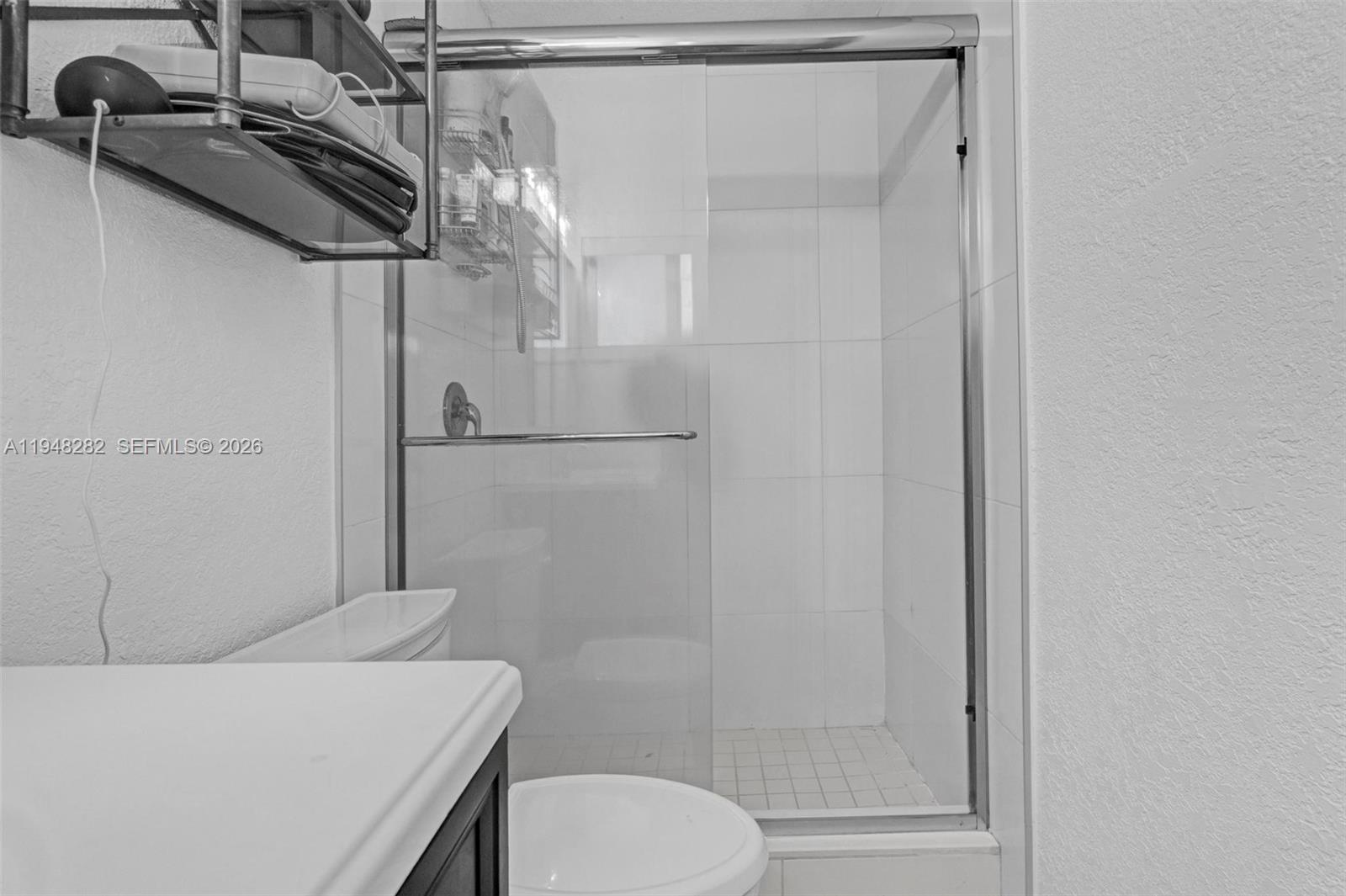 SHOREWOOD - Residential