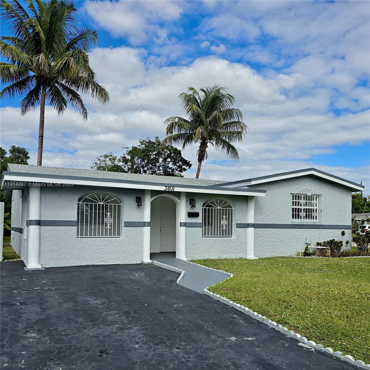 PLAZA ESTATES 2ND SEC - Residential