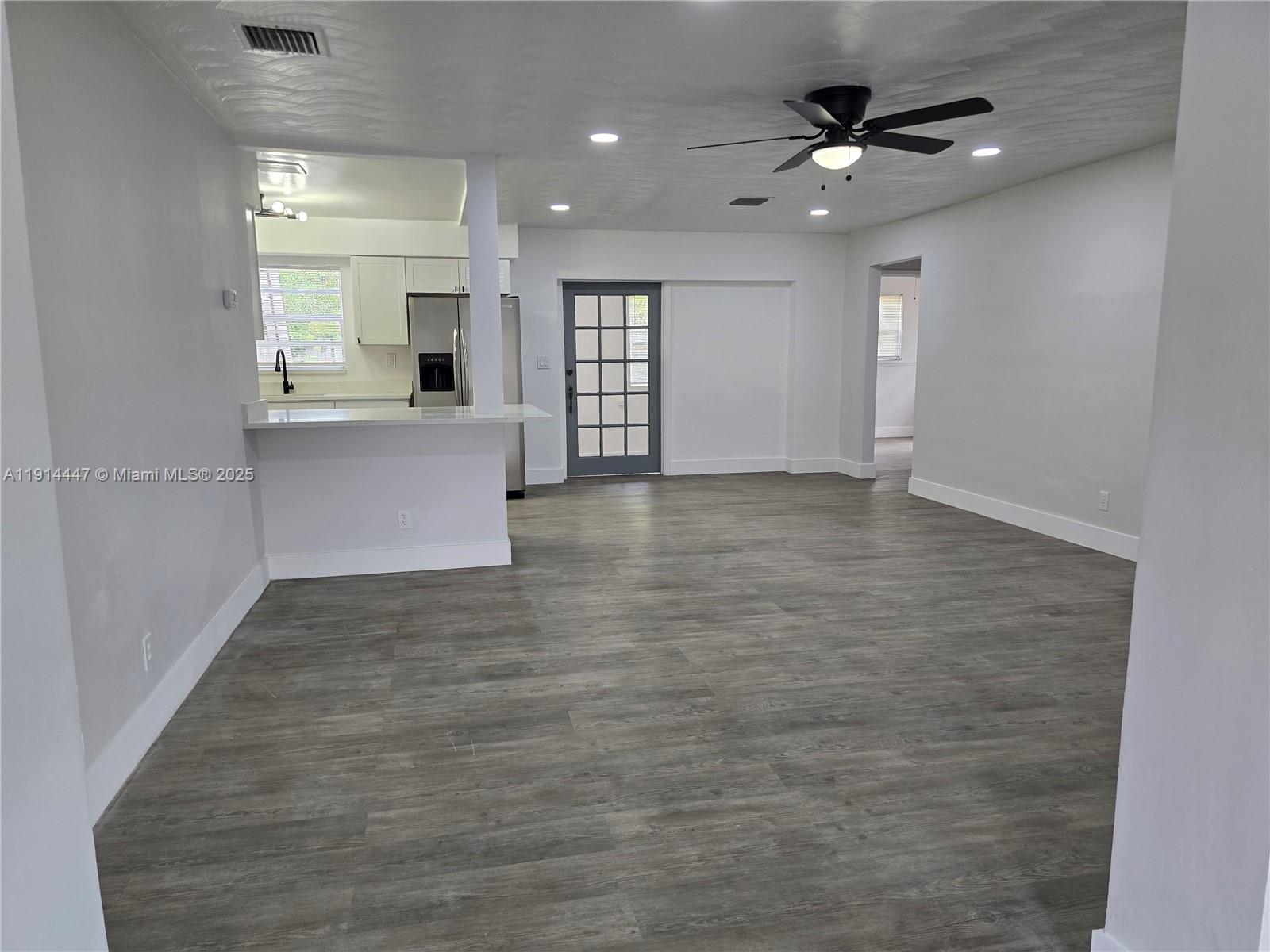 PLAZA ESTATES 2ND SEC - Residential