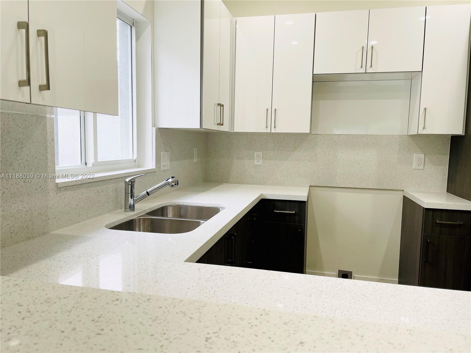 NORTH MIAMI ESTS - Residential
