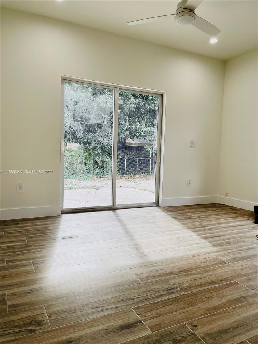 NORTH MIAMI ESTS - Residential