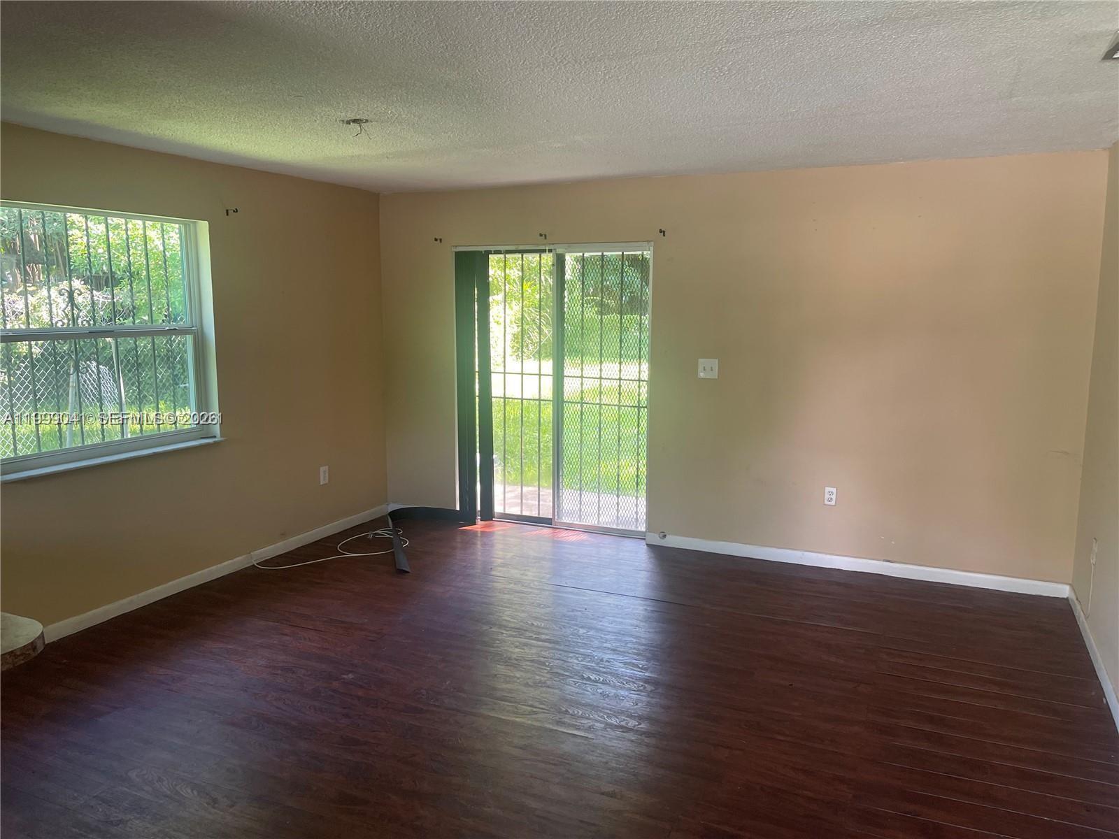 FROW HOMESTEAD - Residential Lease