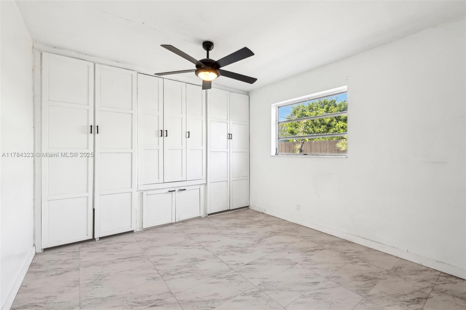 DRIFTWOOD PLAZA - Residential