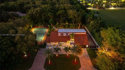 8111 SW 183rd St Palmetto Bay FL 33157