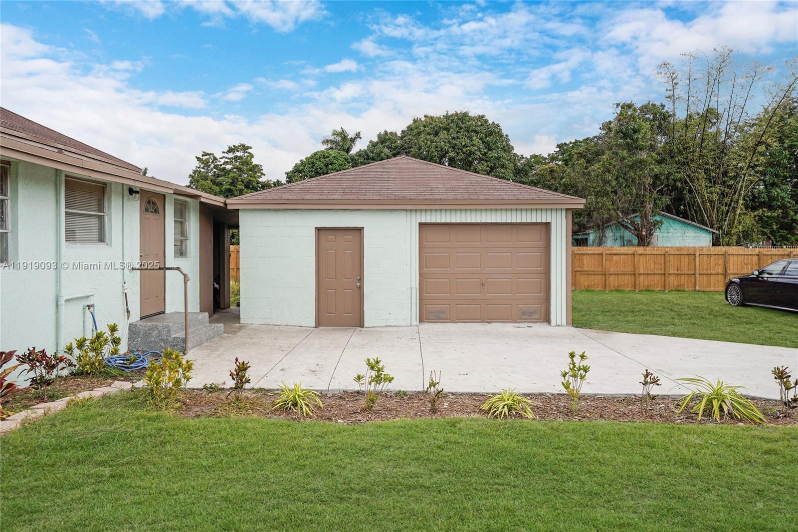 TOWN OF FLA CITY - Residential